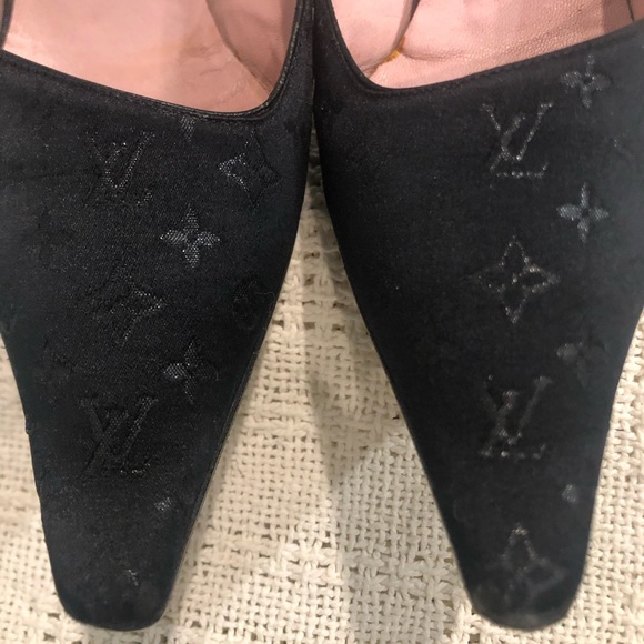 Louis Vuitton Shoes - Louis Vuitton Suede Black heels shoe size 36